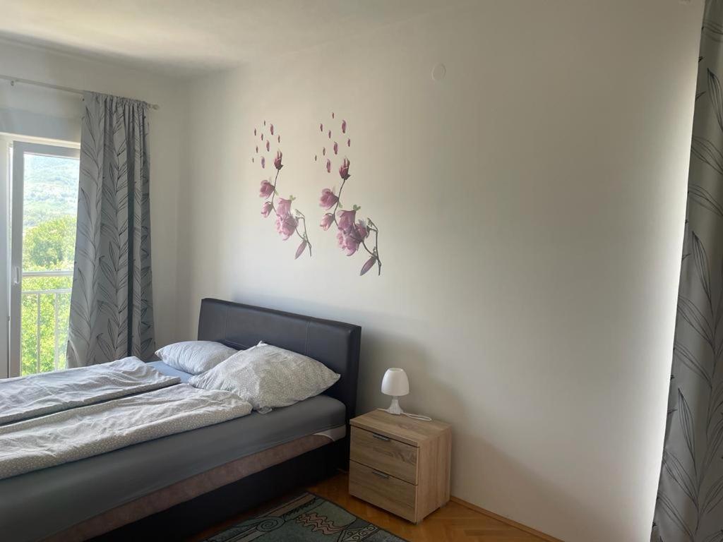 Kristina Apartments Тиват Экстерьер фото