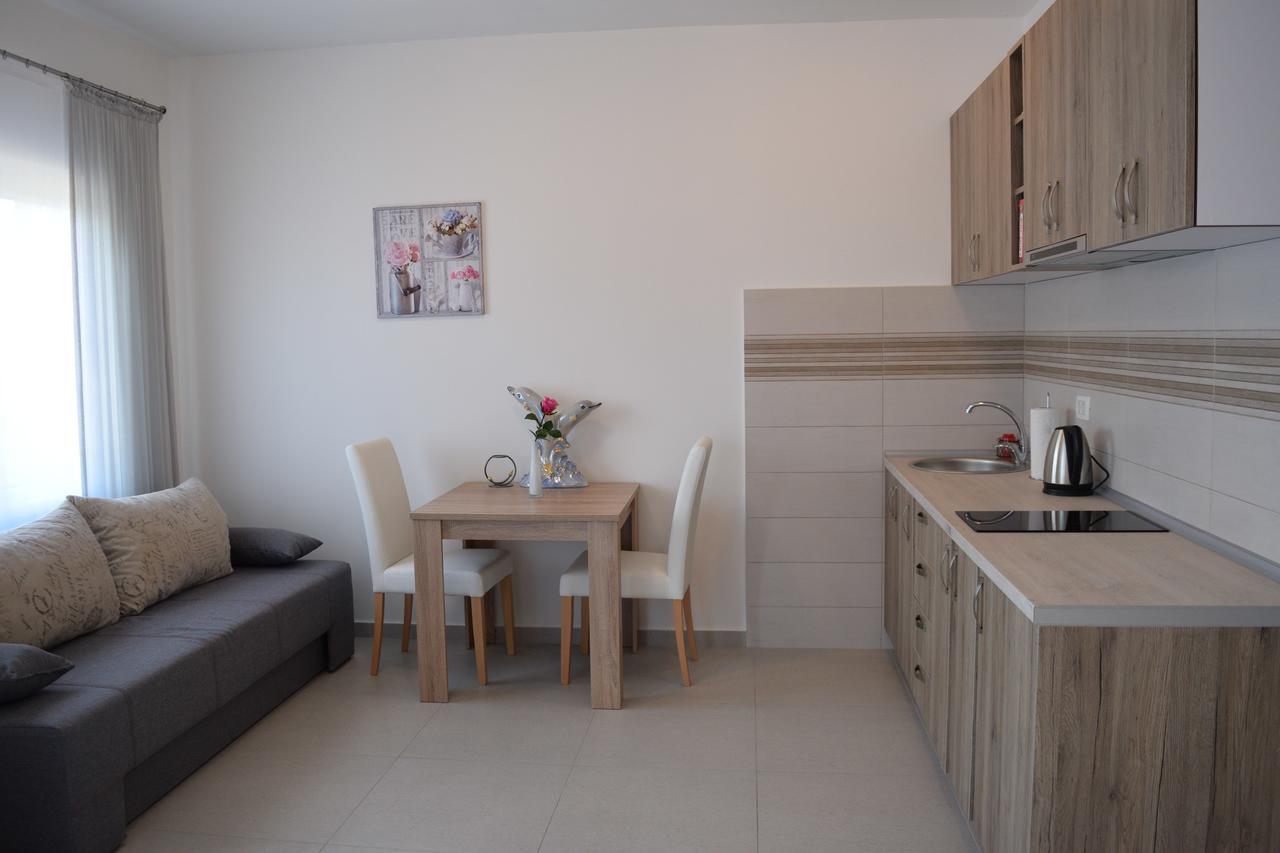 Kristina Apartments Тиват Экстерьер фото