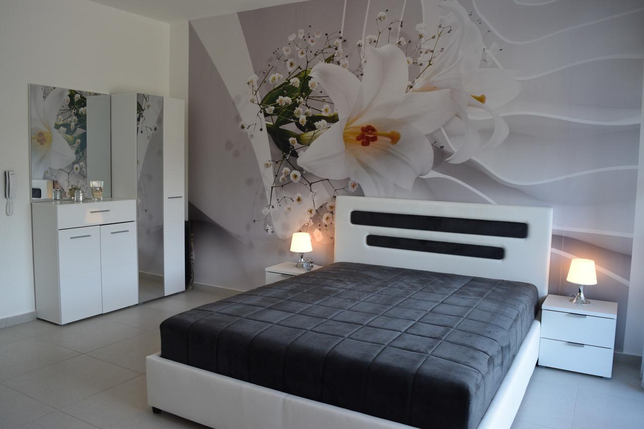 Kristina Apartments Тиват Номер фото