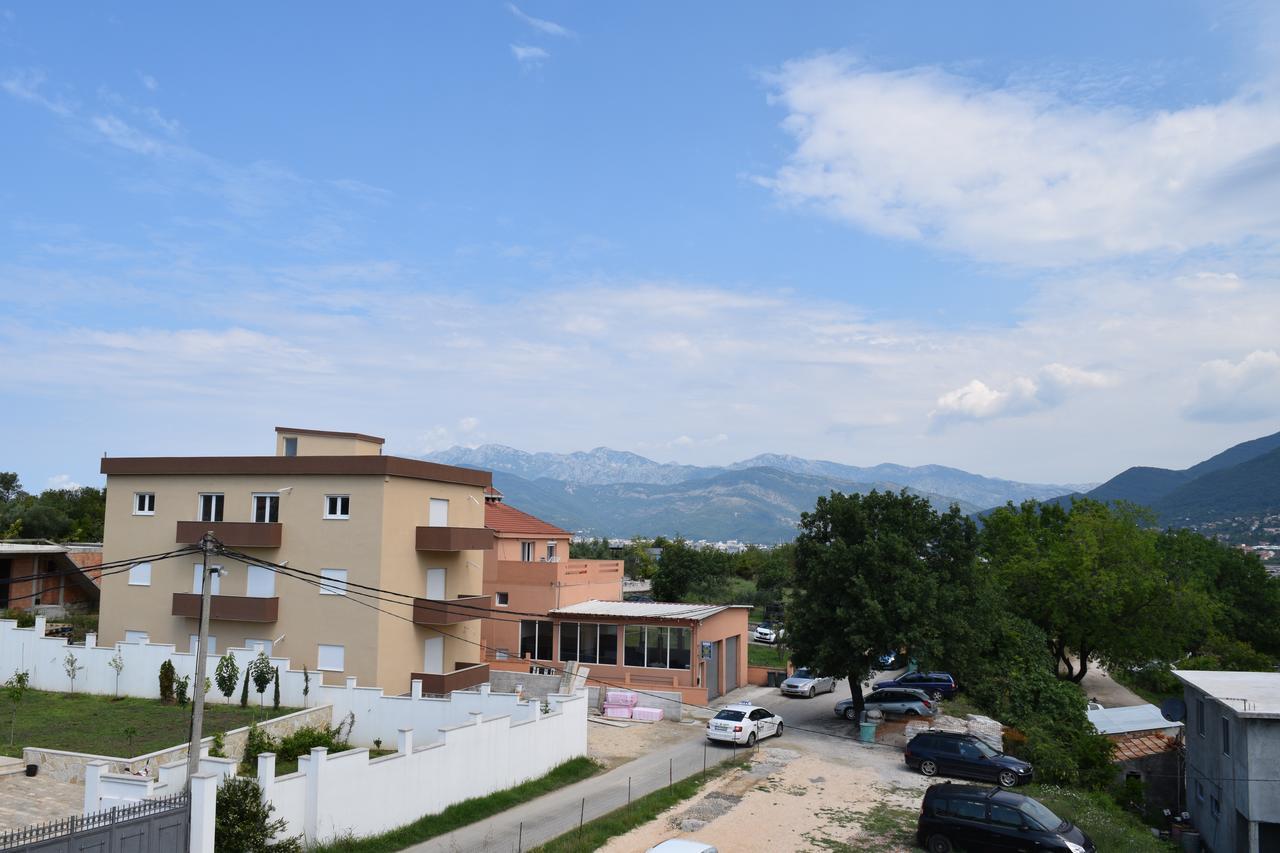 Kristina Apartments Тиват Экстерьер фото